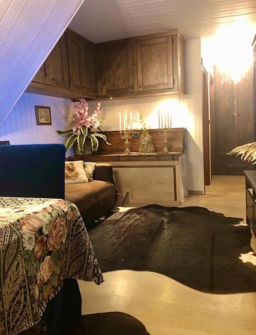 Petite Maison In Centro A Курмайор Екстериор снимка